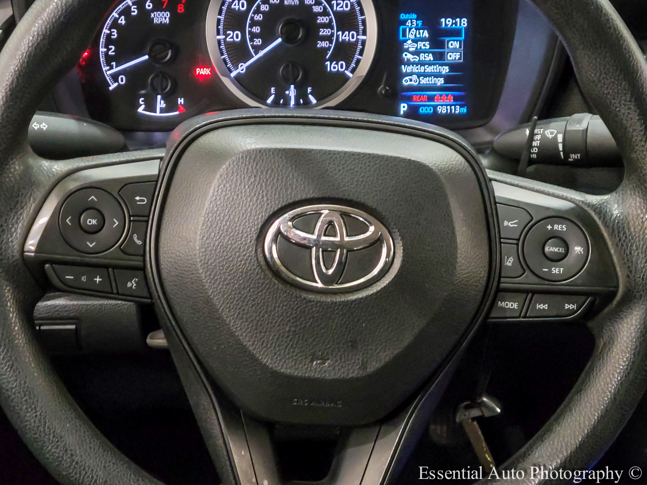 Toyota Corolla LE 2021