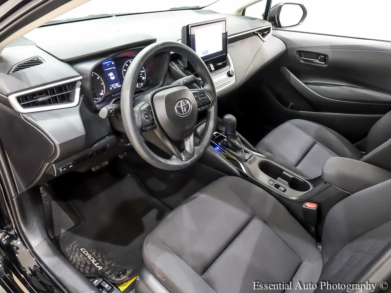 Toyota Corolla LE 2024