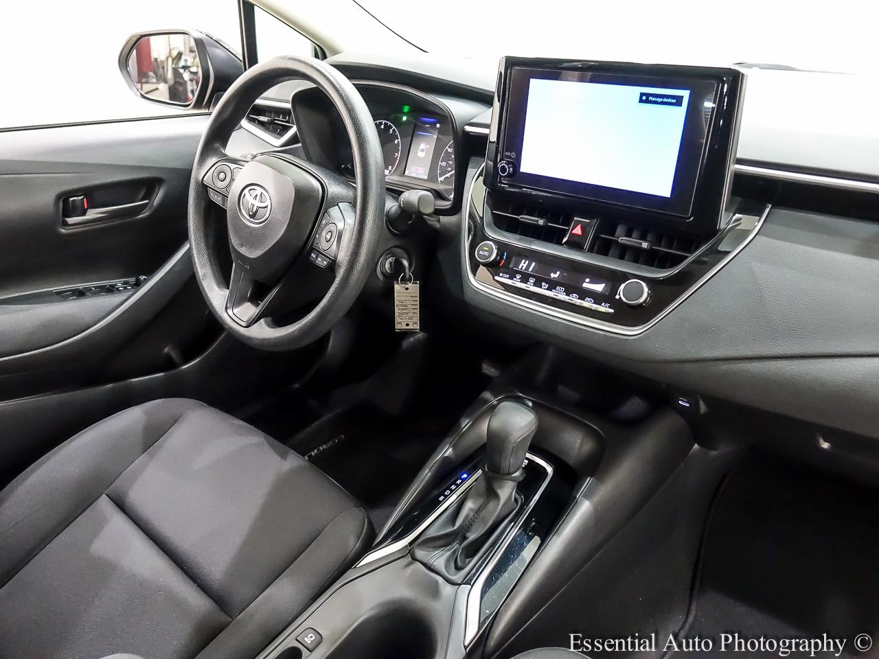 Toyota Corolla LE 2024