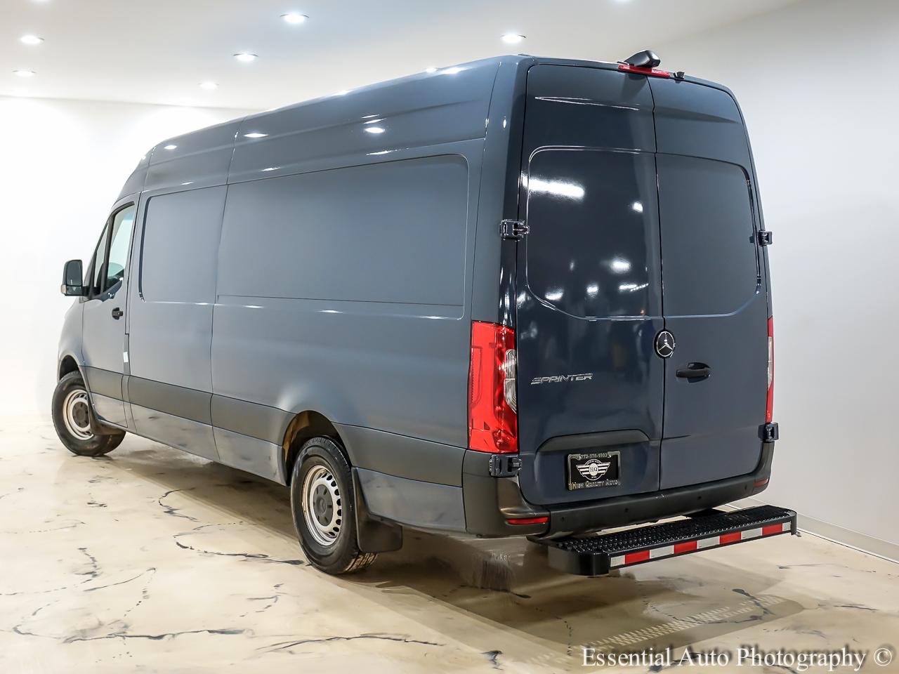 Mercedes-Benz Sprinter 3500 Wagon High Roof 170-in. WB 2019