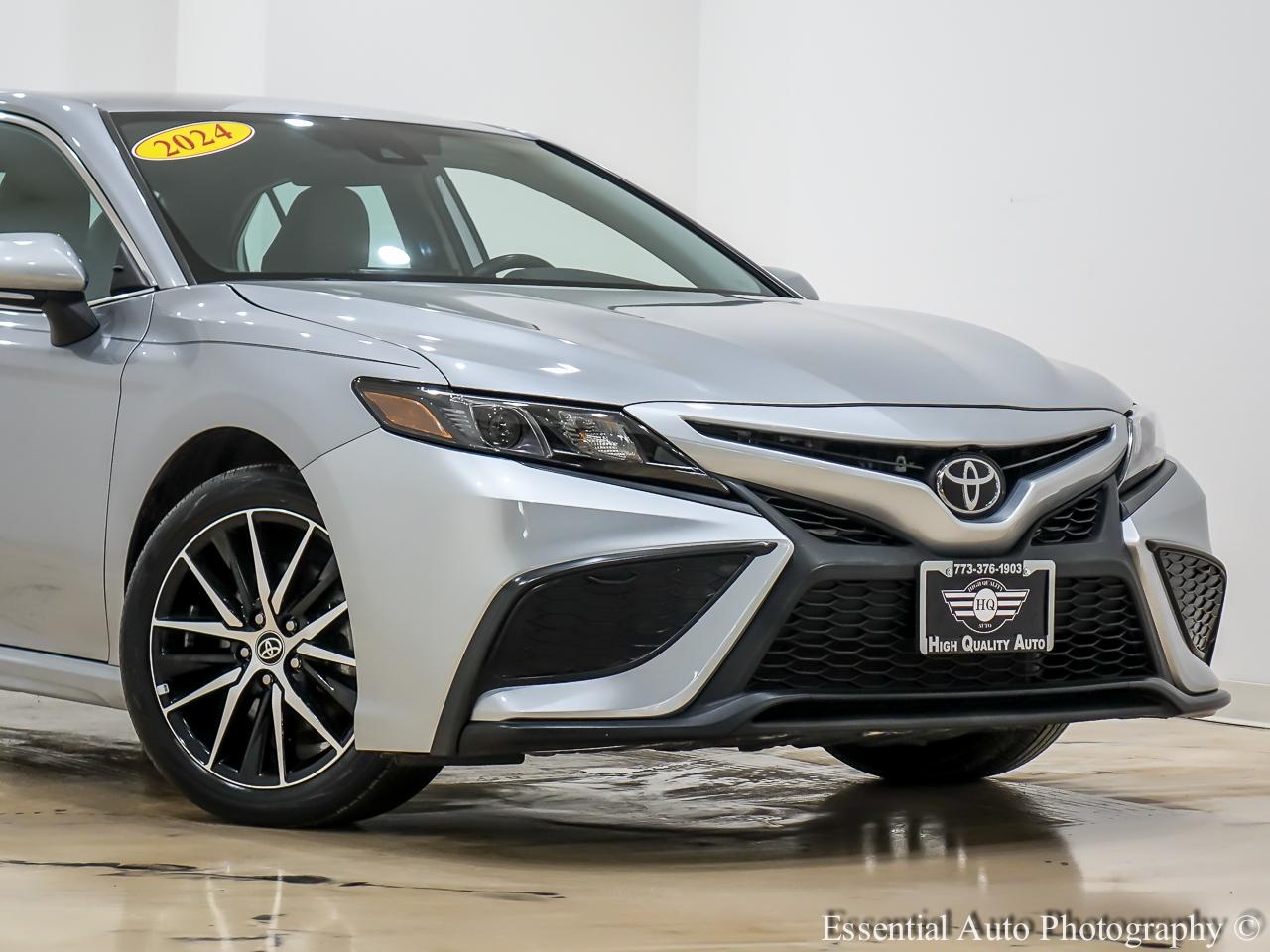 Toyota Camry SE 2024