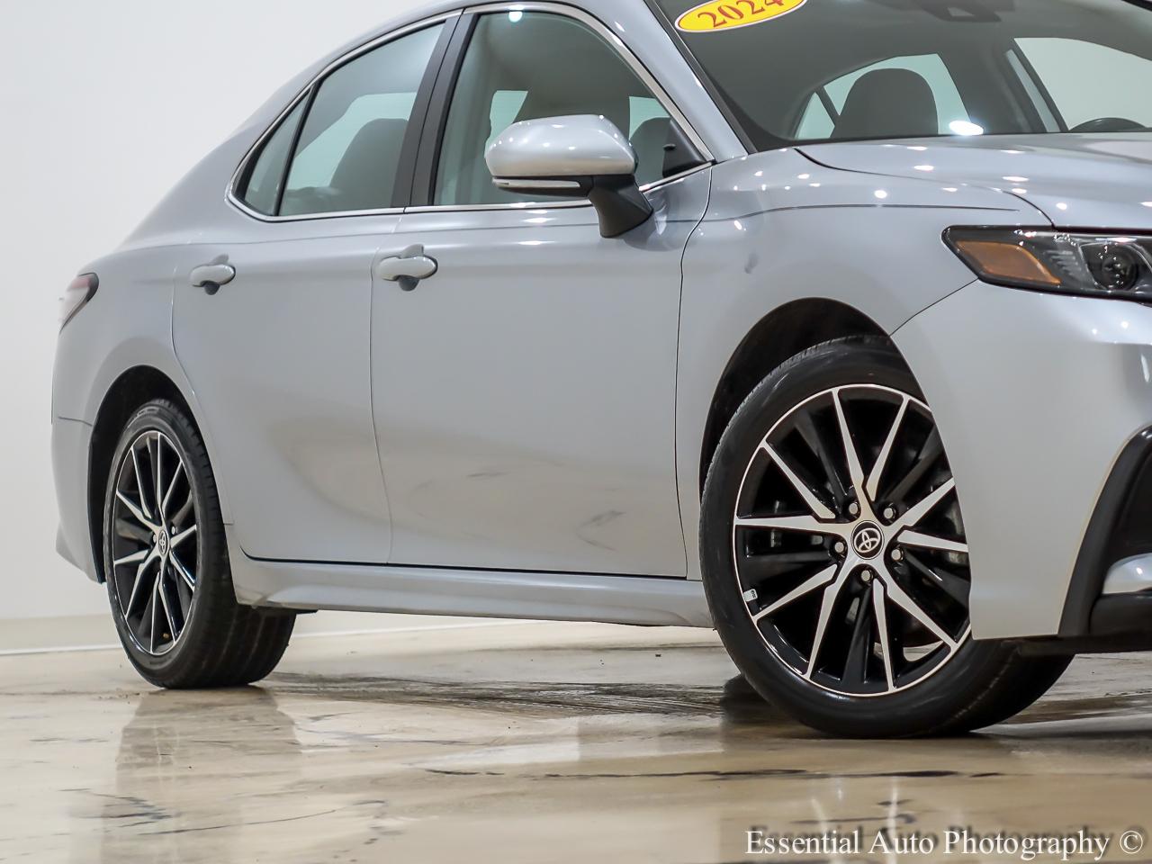 Toyota Camry SE 2024