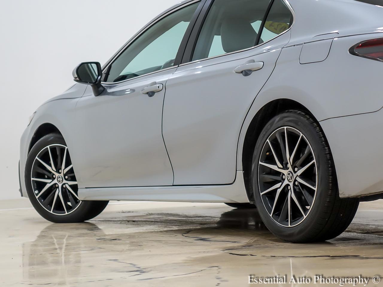 Toyota Camry SE 2024