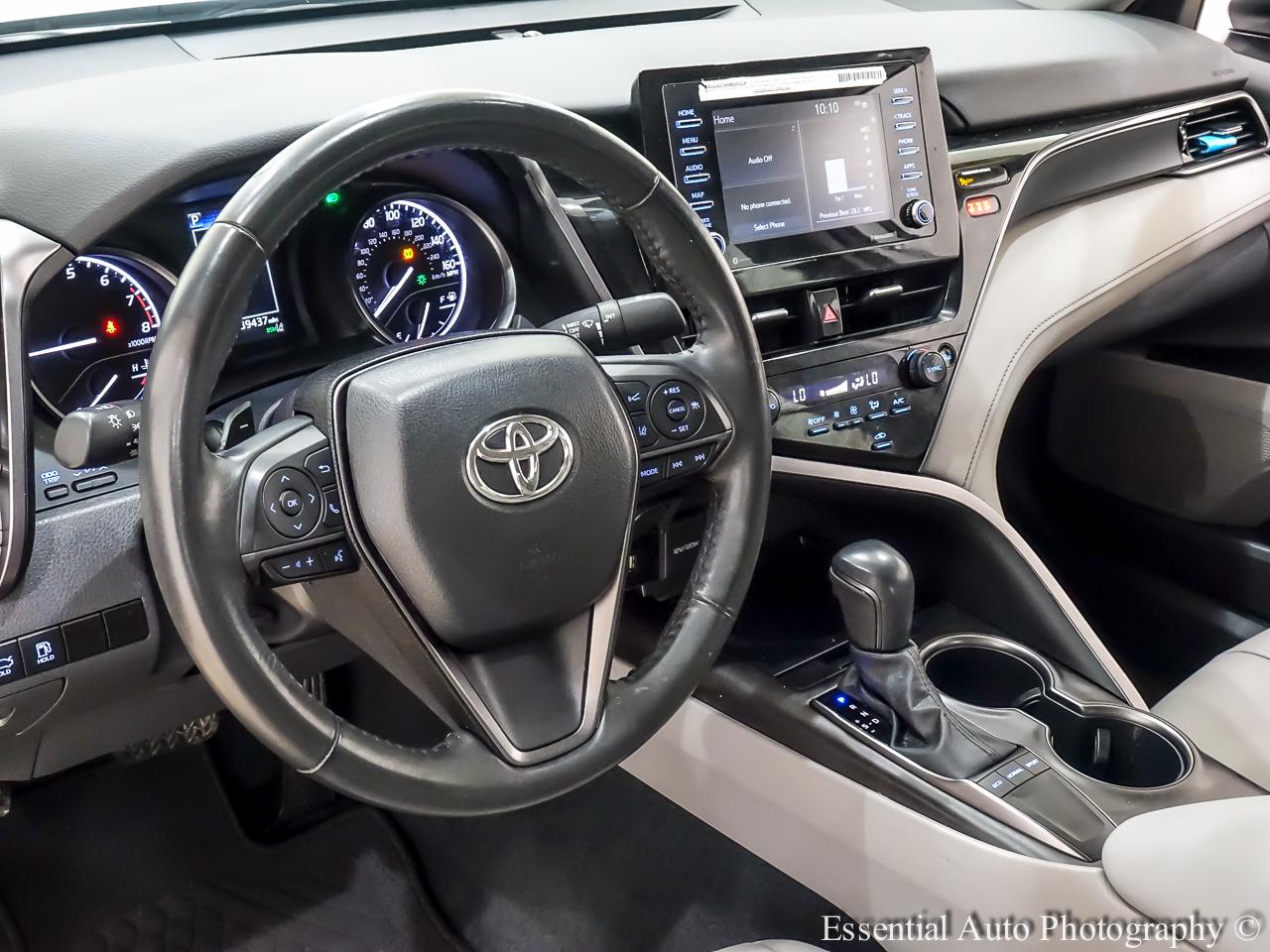 Toyota Camry SE 2024