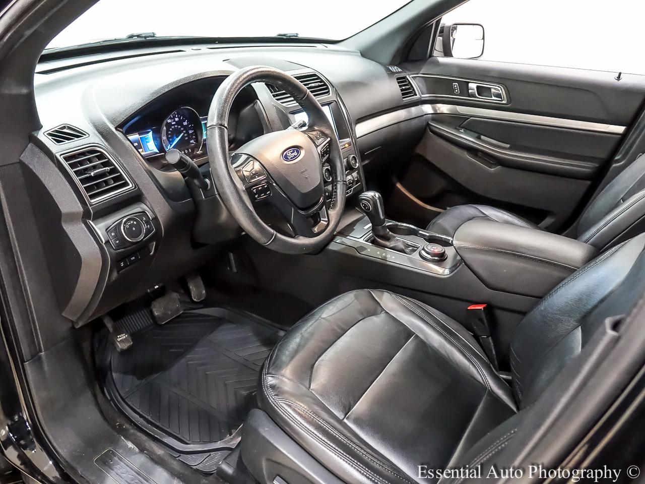 Ford Explorer XLT 4WD 2018