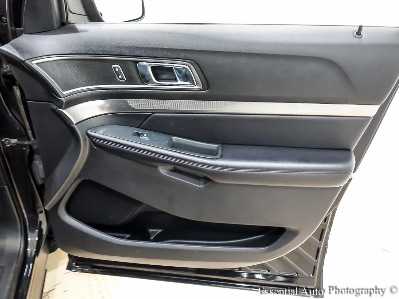 Ford Explorer XLT 4WD 2018