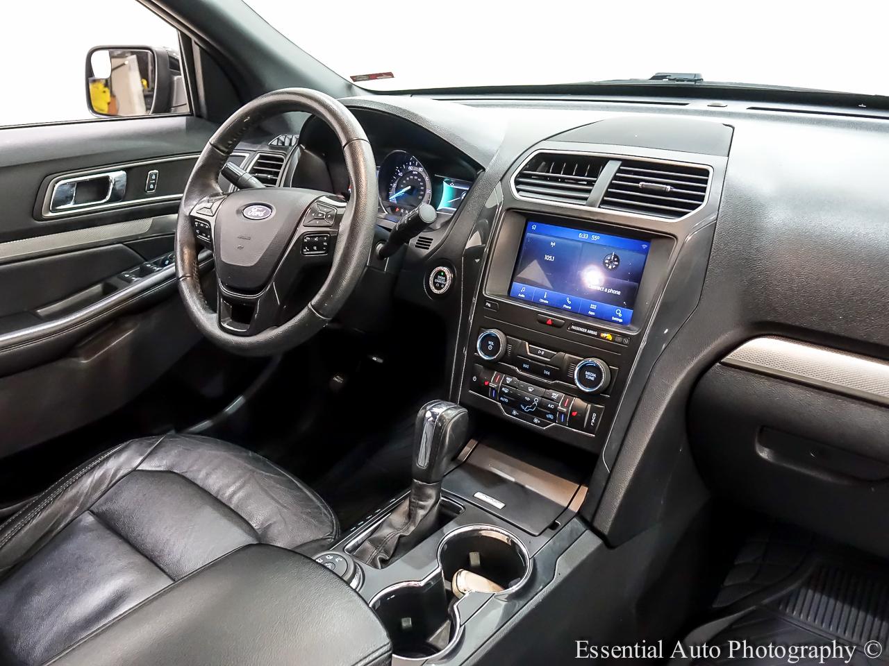 Ford Explorer XLT 4WD 2018