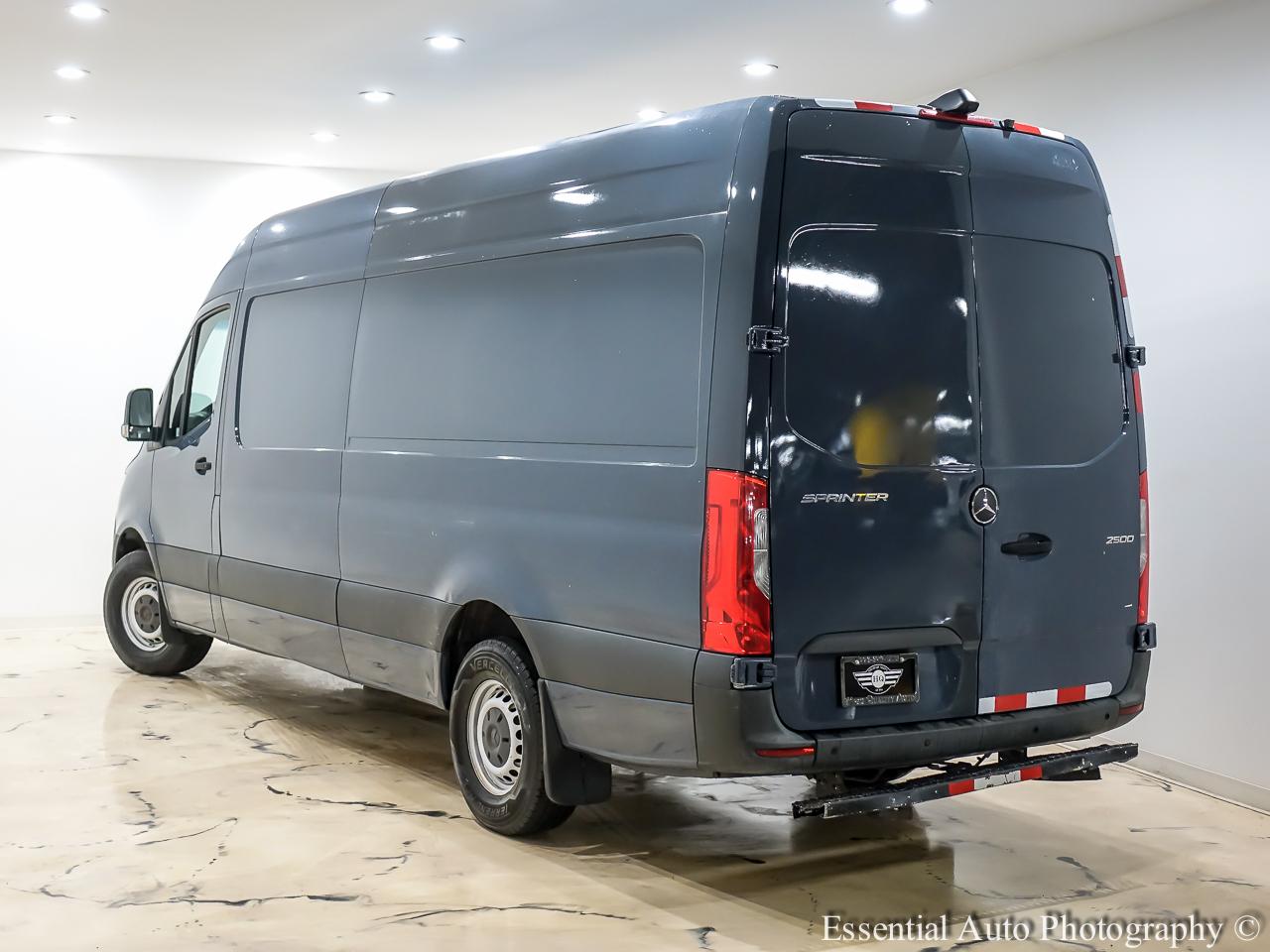 Mercedes-Benz Sprinter 3500 Wagon High Roof 170-in. WB 2019