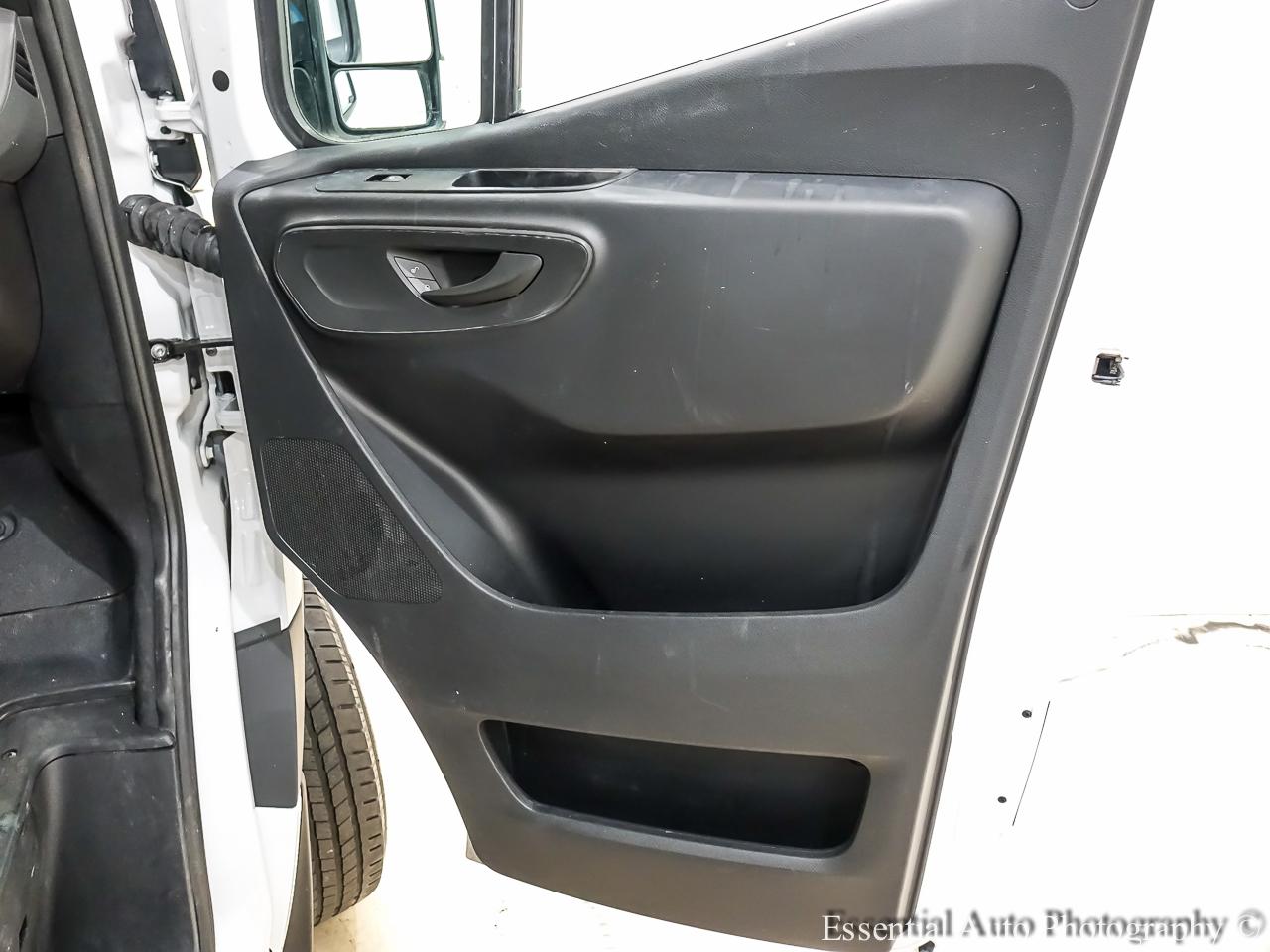 Mercedes-Benz Sprinter 2500 170-in. WB 2023