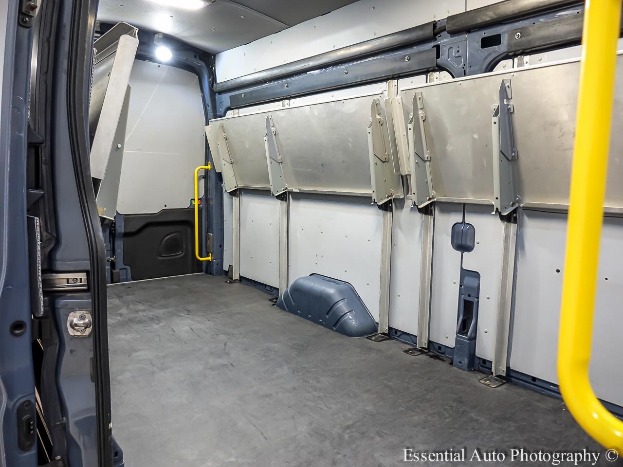 Ford Transit 250 Van High Roof w/Sliding Pass. 148-in. WB EL 2021