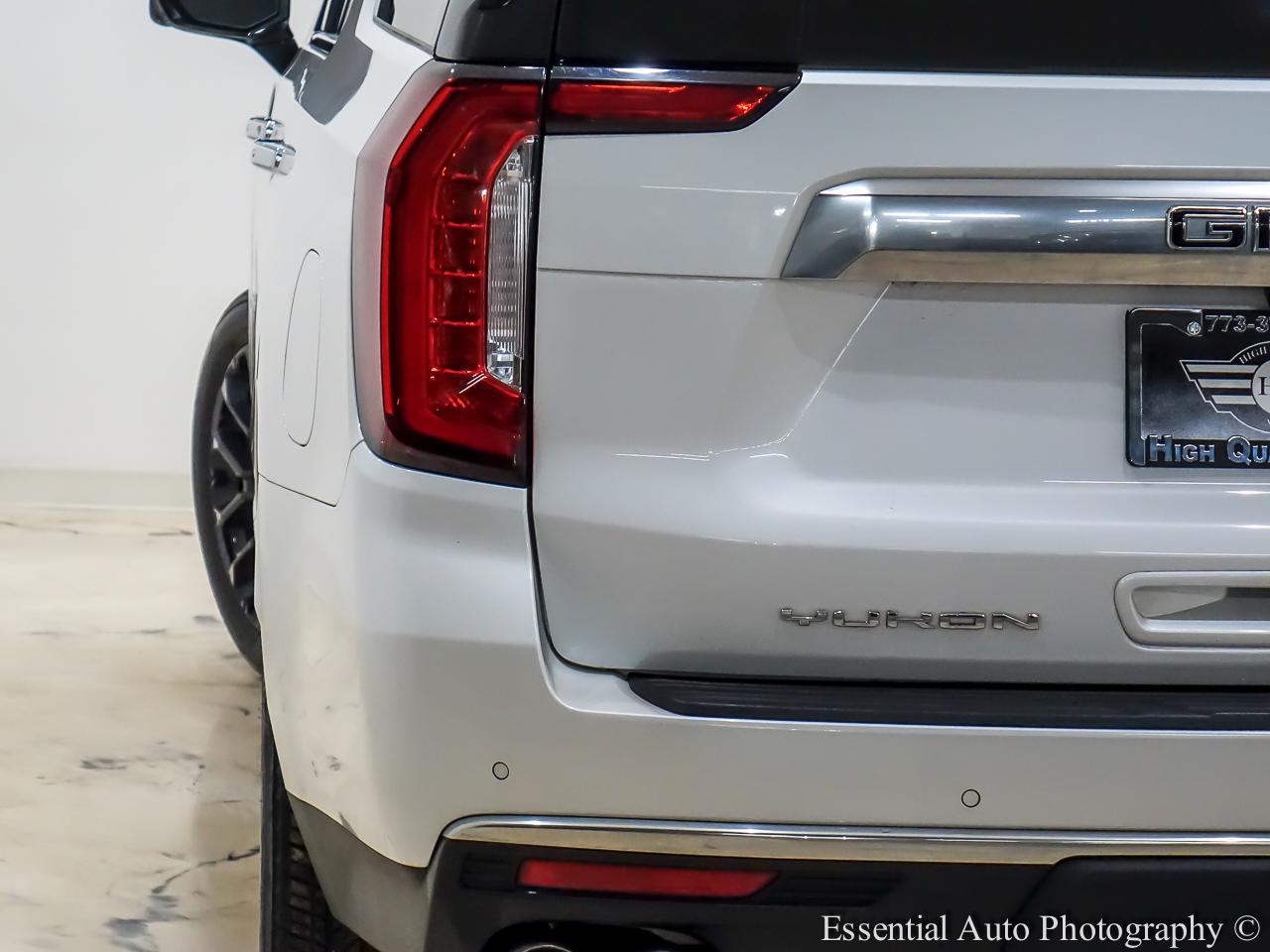 GMC Yukon XL Denali 4WD 2022