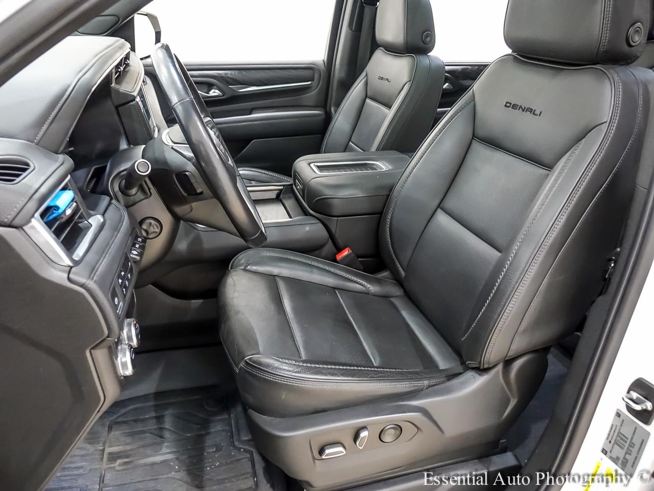 GMC Yukon XL Denali 4WD 2022