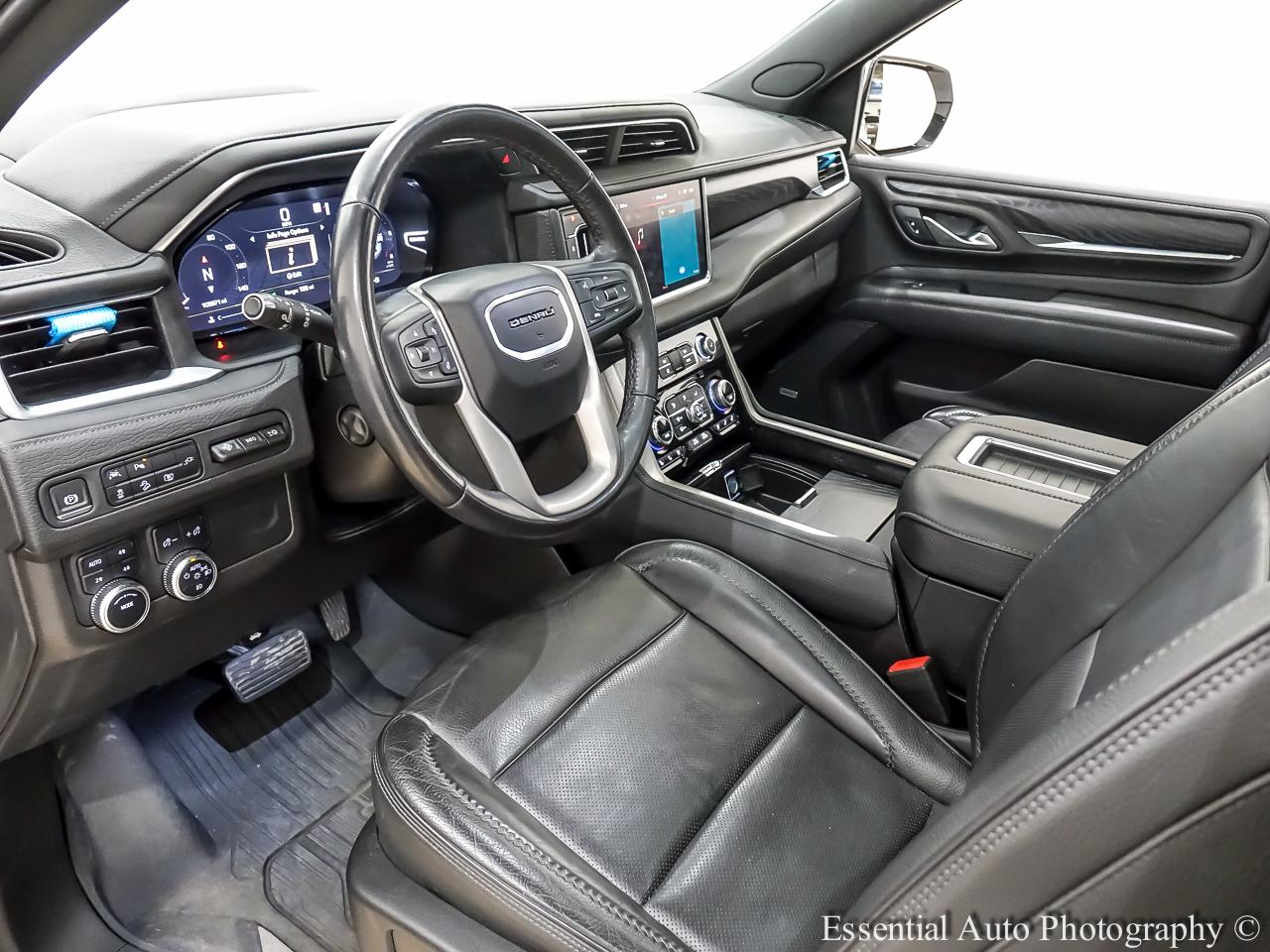 GMC Yukon XL Denali 4WD 2022