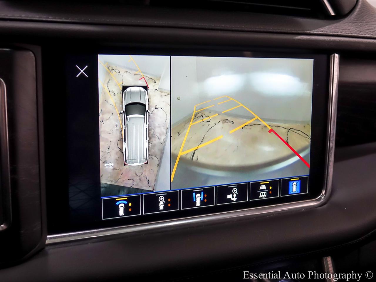 GMC Yukon XL Denali 4WD 2022