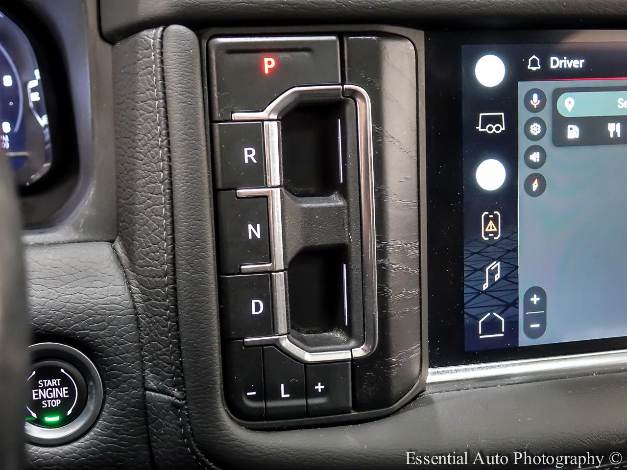 GMC Yukon XL Denali 4WD 2022