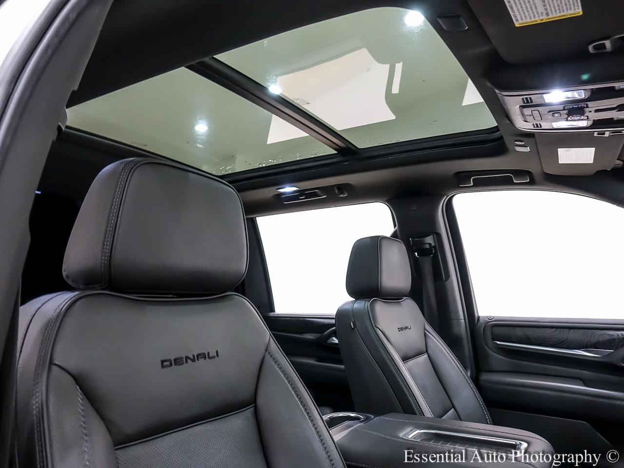 GMC Yukon XL Denali 4WD 2022