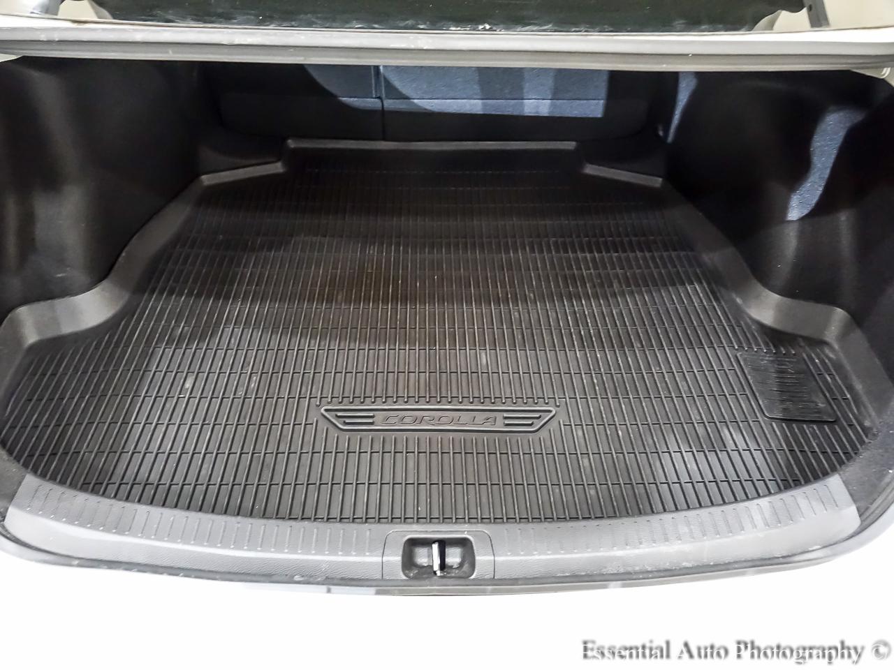 Toyota Corolla LE 2023