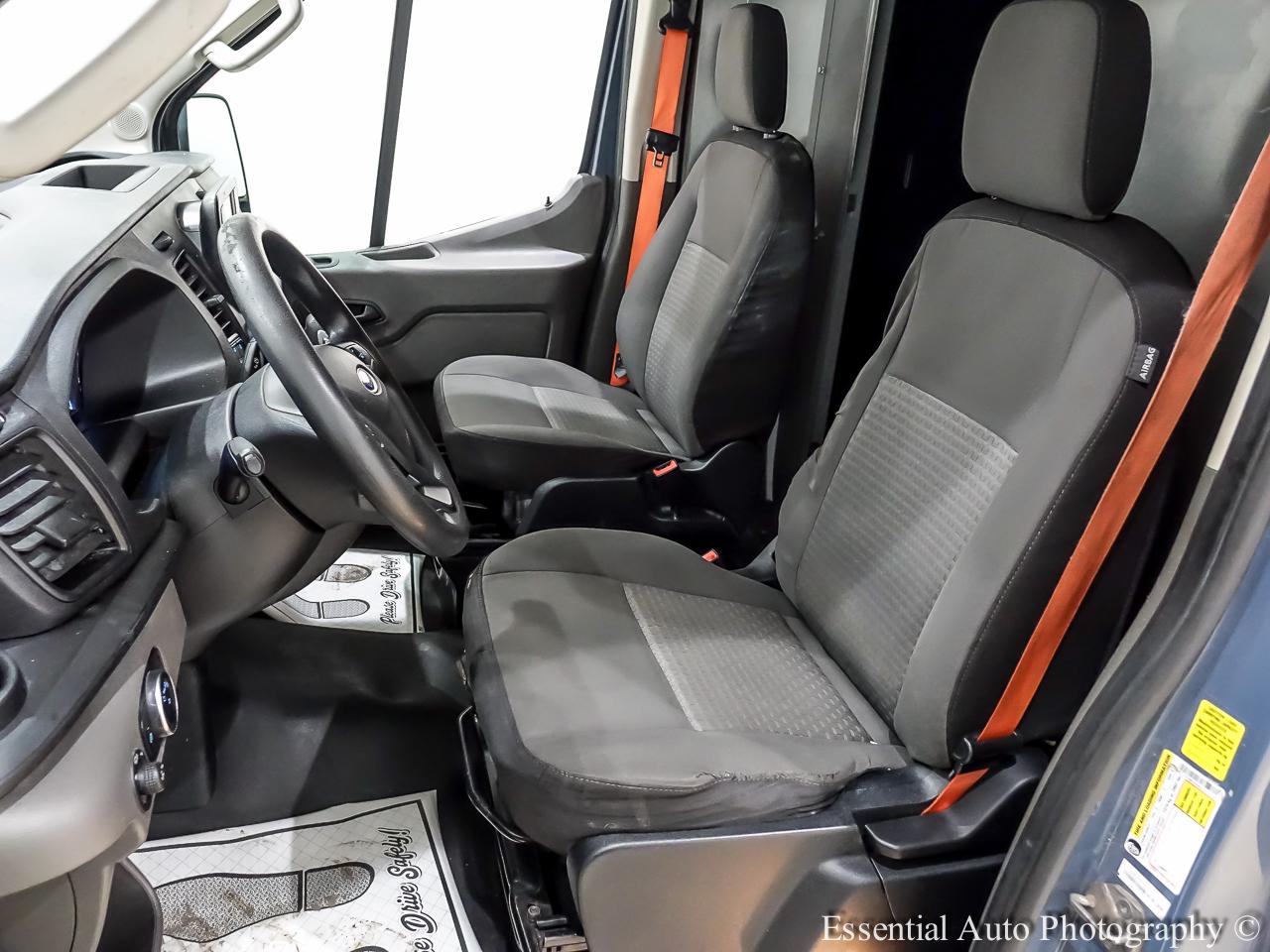 Ford Transit 250 Van High Roof w/Sliding Pass. 148-in. WB EL 2020