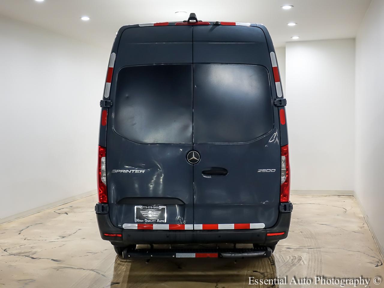 Mercedes-Benz Sprinter 3500 Wagon High Roof 170-in. WB 2019
