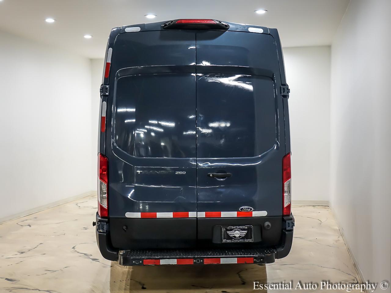 Ford Transit 250 Van High Roof w/Sliding Pass. 148-in. WB EL 2019