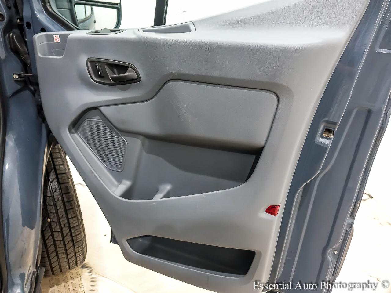 Ford Transit 250 Van High Roof w/Sliding Pass. 148-in. WB EL 2019