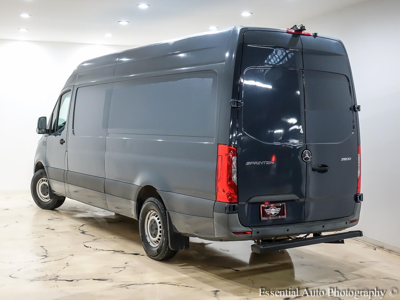 Mercedes-Benz Sprinter 3500 Wagon High Roof 170-in. WB 2019