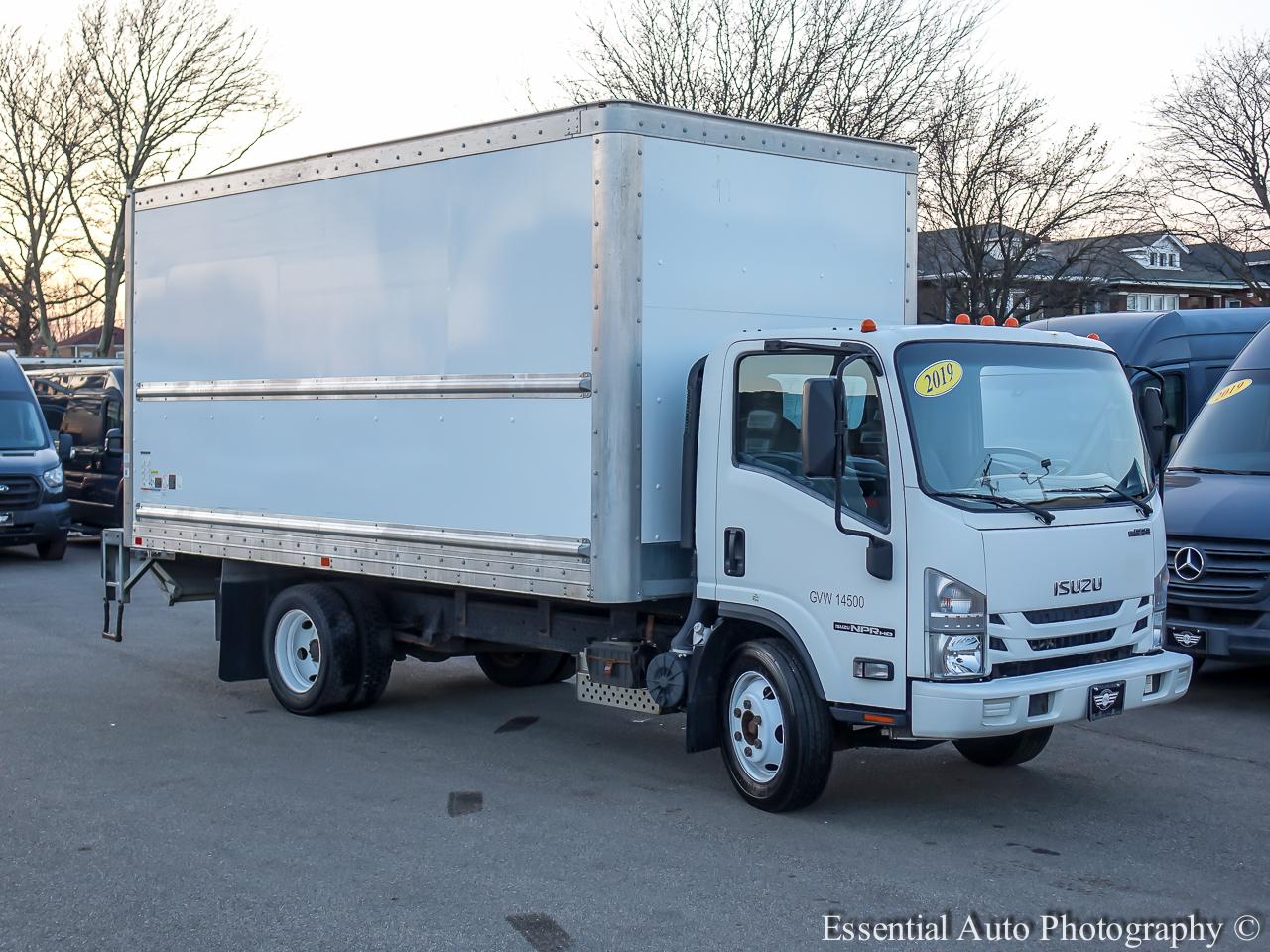 Isuzu NPR HD  2019