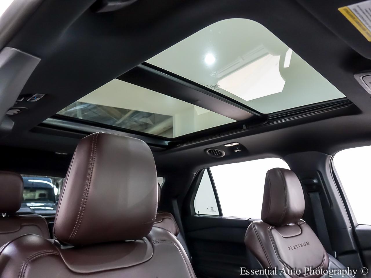 Ford Explorer Platinum AWD 2020