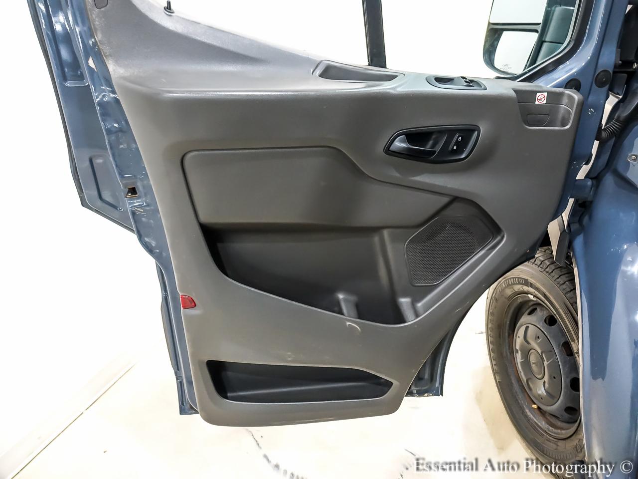 Ford Transit 250 Van High Roof w/Sliding Pass. 148-in. WB EL 2020