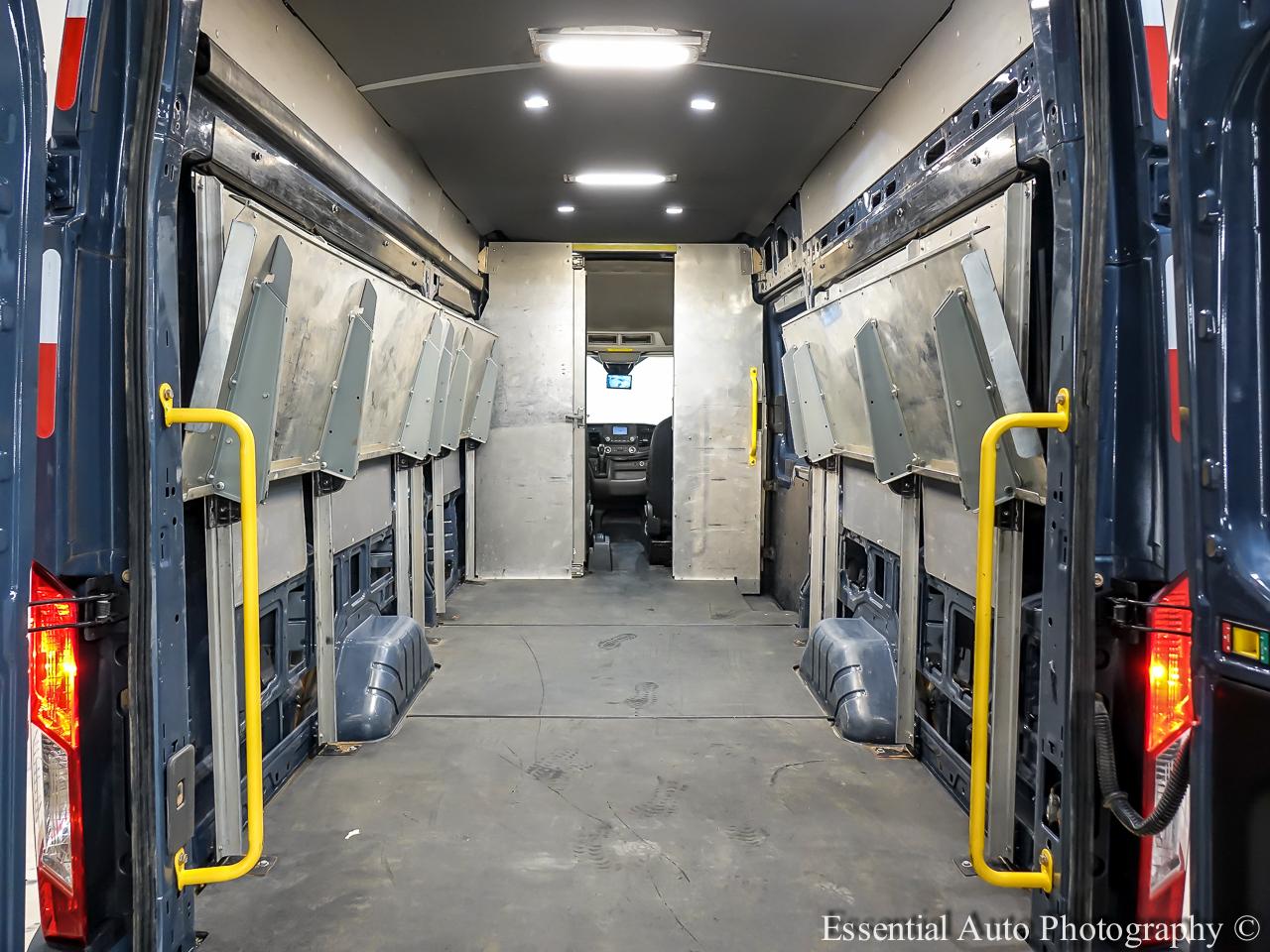 Ford Transit 250 Van High Roof w/Sliding Pass. 148-in. WB EL 2020