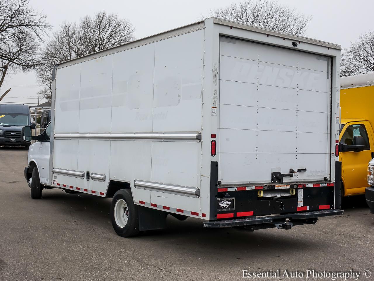 GMC Savana G3500 177 in. 2021