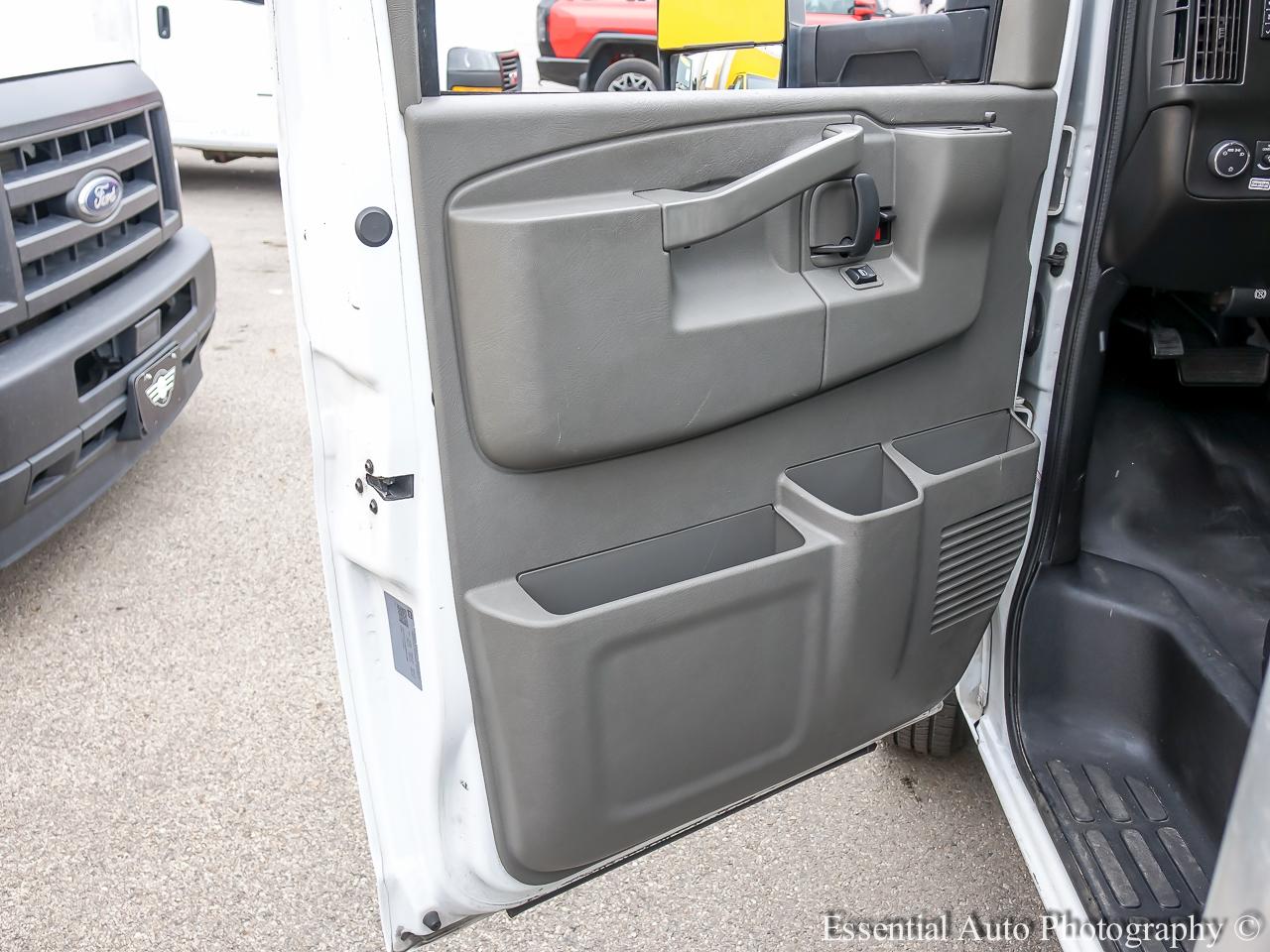 GMC Savana G3500 177 in. 2021