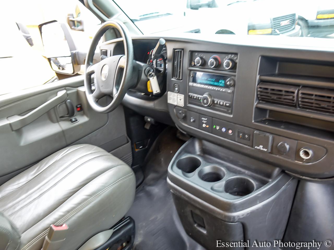 GMC Savana G3500 177 in. 2021