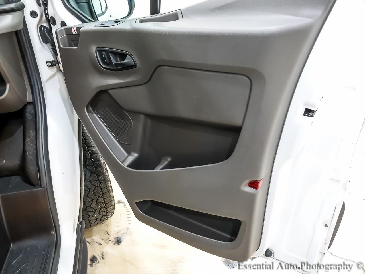 Ford Transit 350 Van Low Roof Sliding Pass. 130-in. WB 2020