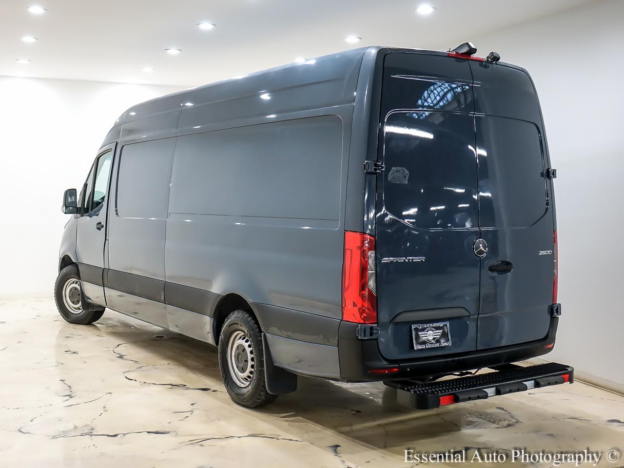Mercedes-Benz Sprinter 3500 Wagon High Roof 170-in. WB 2019