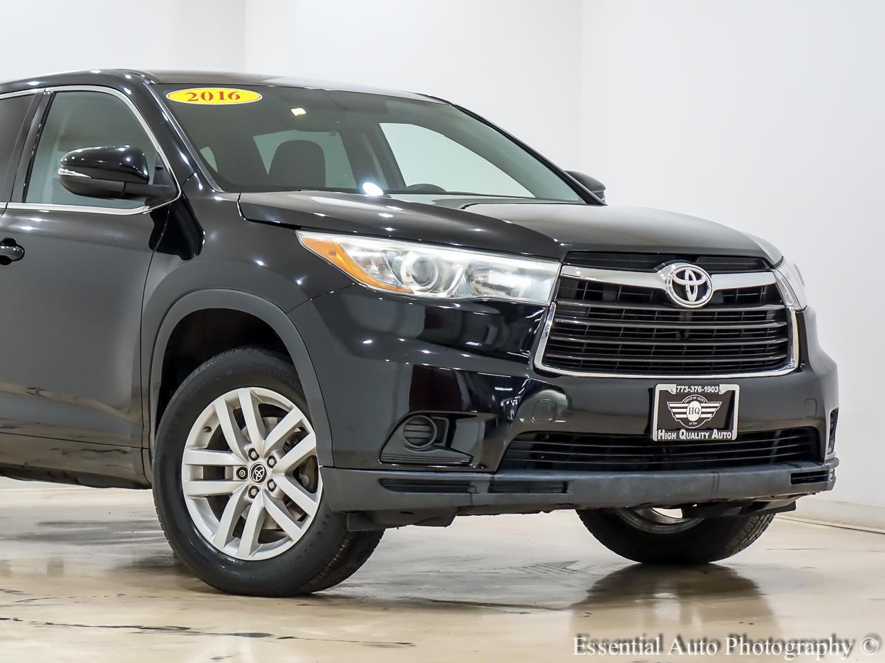 Toyota Highlander LE AWD V6 2016