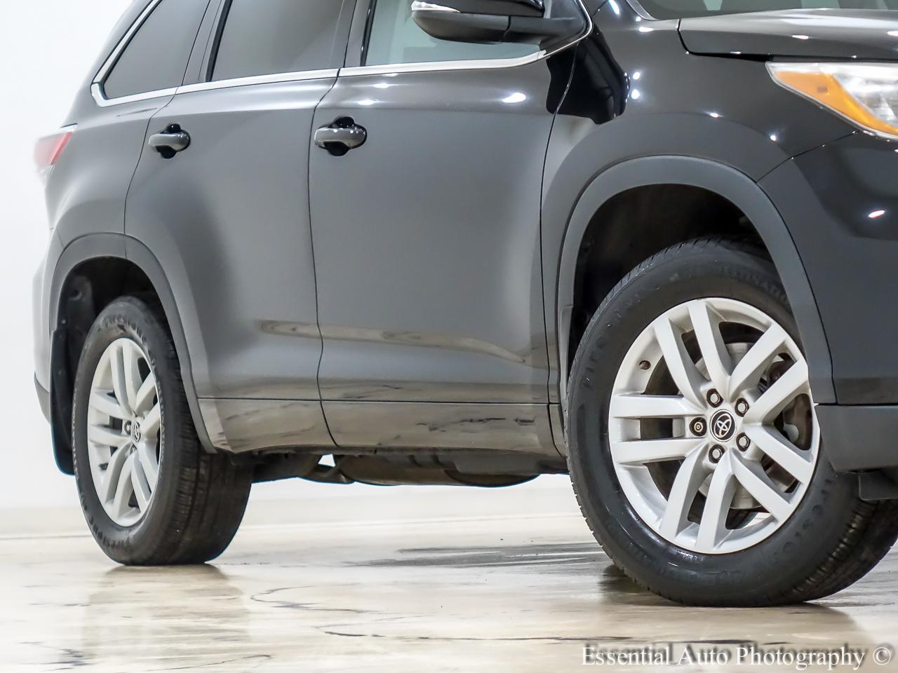 Toyota Highlander LE AWD V6 2016