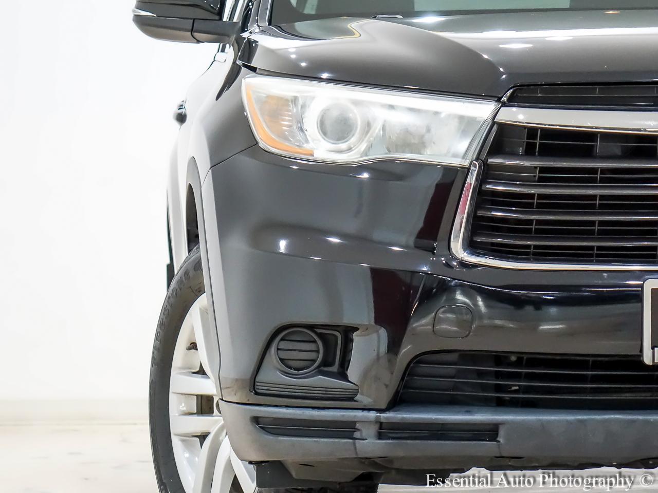Toyota Highlander LE AWD V6 2016
