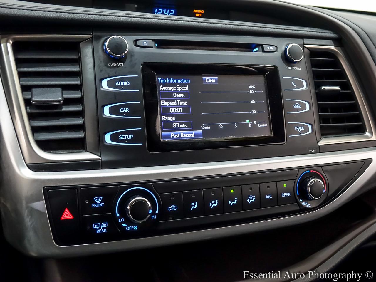 Toyota Highlander LE AWD V6 2016