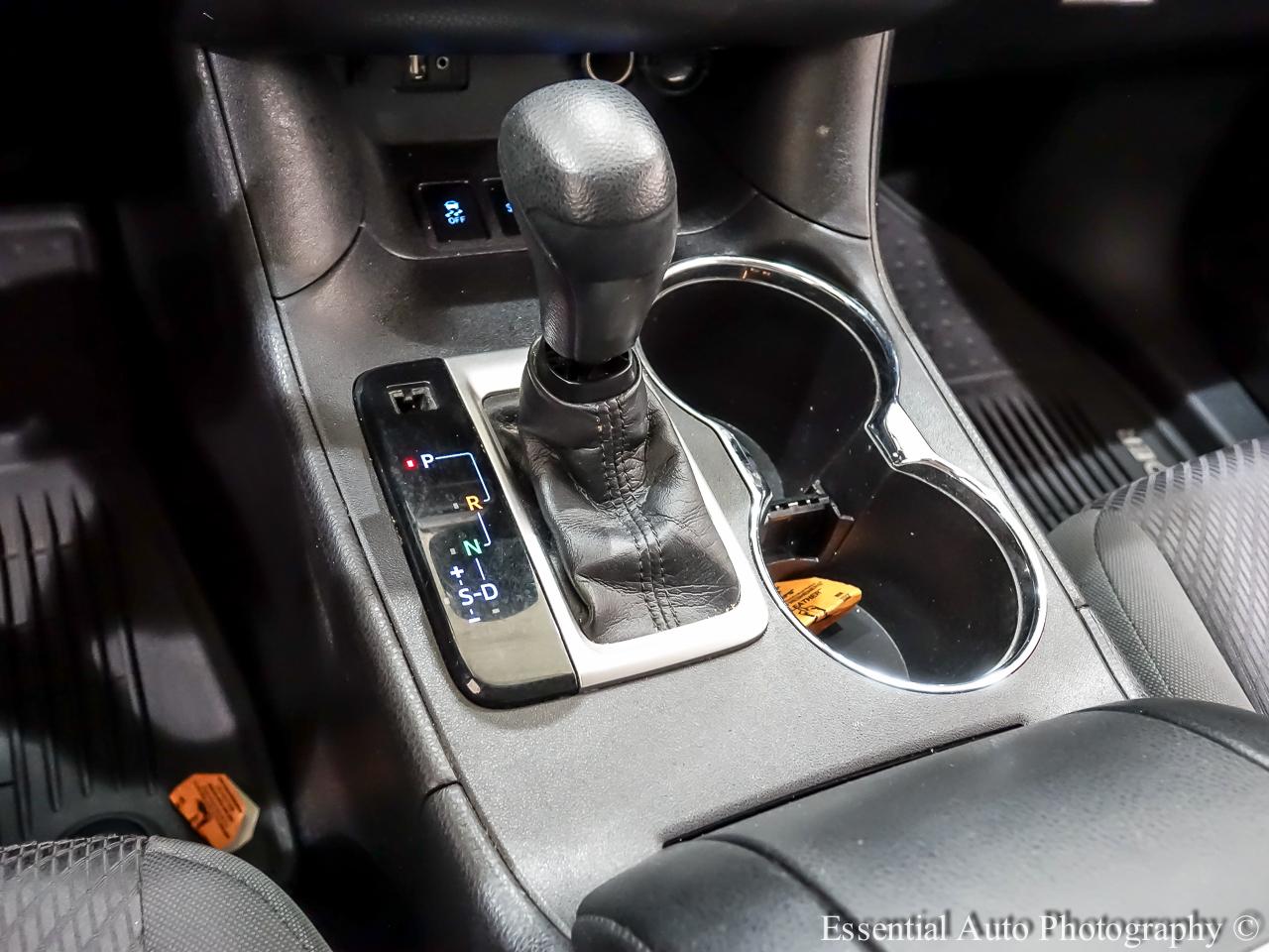 Toyota Highlander LE AWD V6 2016