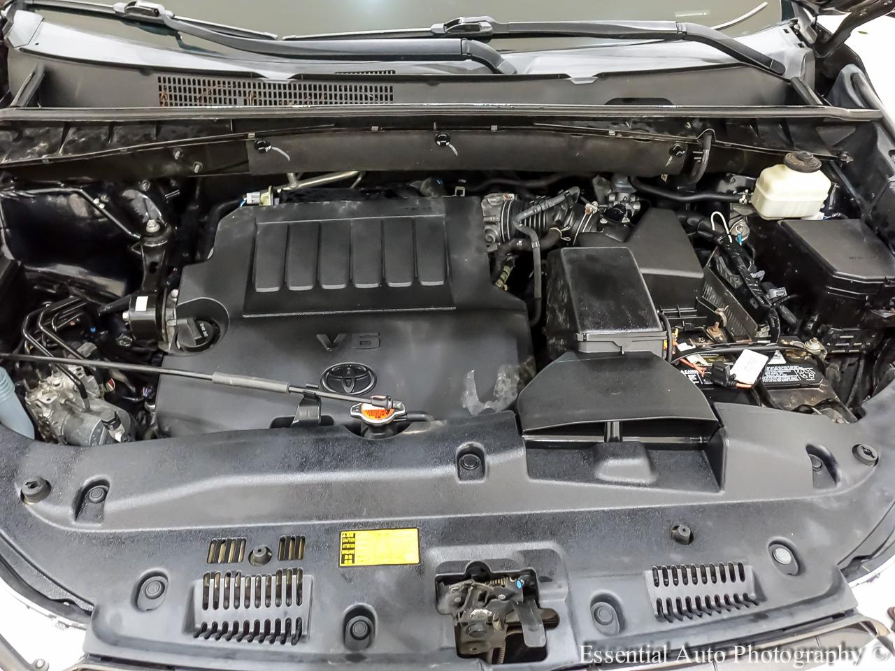 Toyota Highlander LE AWD V6 2016