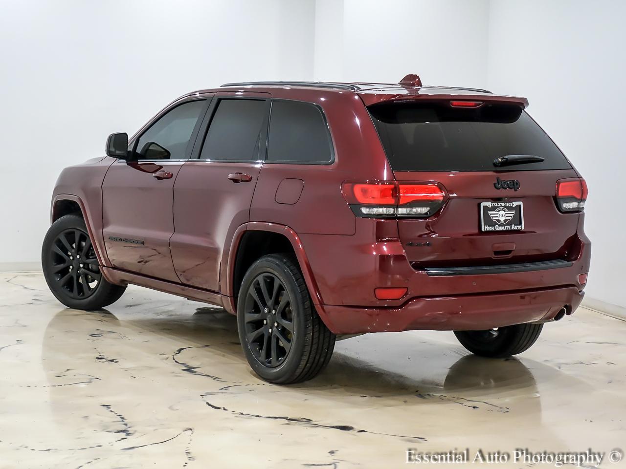 Jeep Grand Cherokee Laredo 4WD 2017