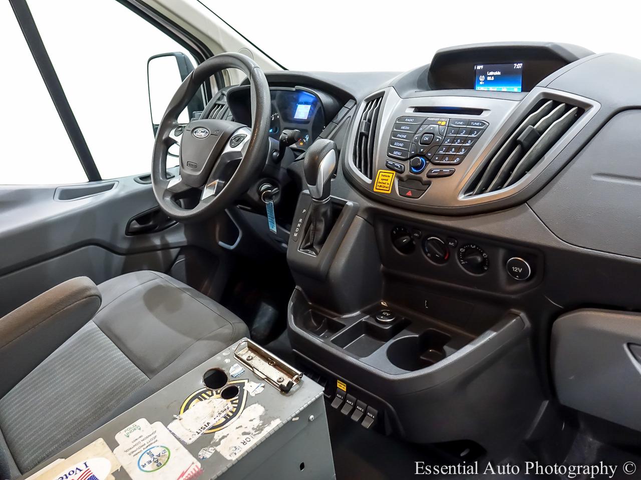 Ford Transit 250 Van Low Roof w/Sliding Pass. 148-in. WB 2019