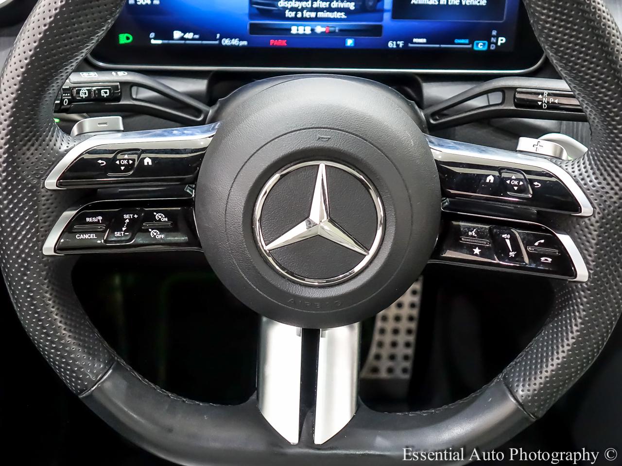 Mercedes-Benz GLC-Class GLC300 2023