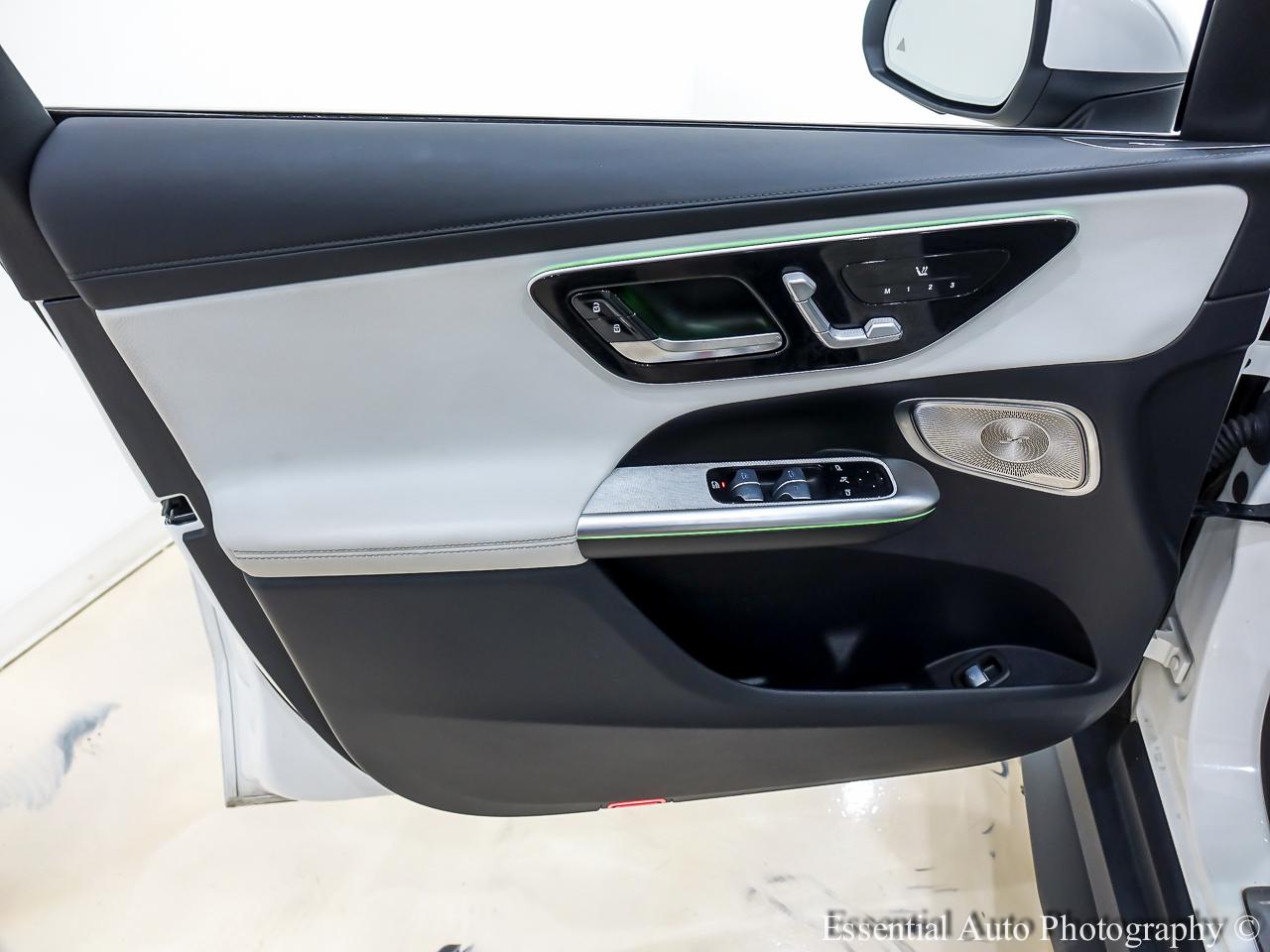 Mercedes-Benz GLC-Class GLC300 2023