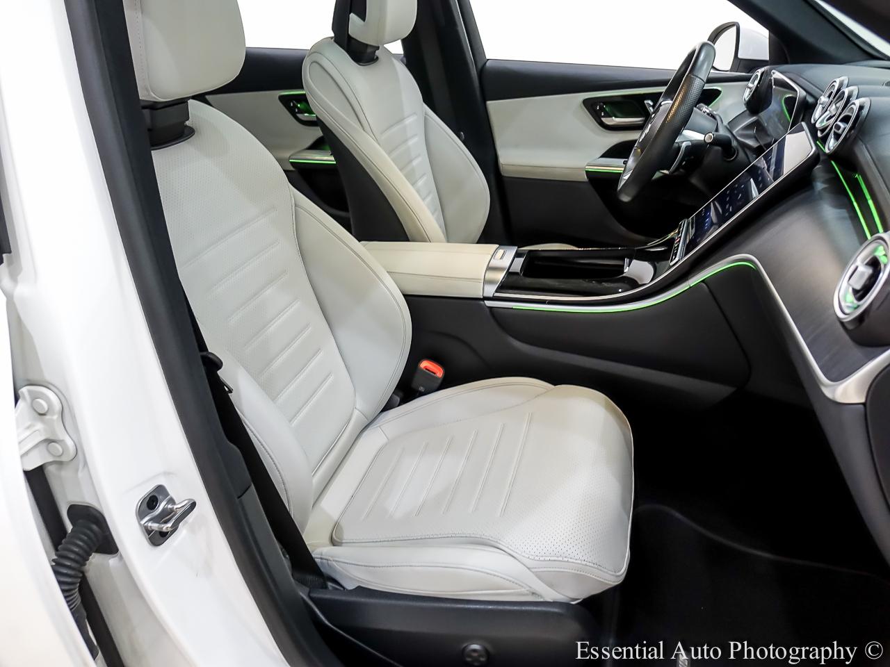 Mercedes-Benz GLC-Class GLC300 2023