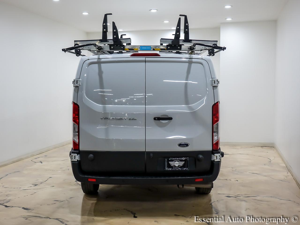 Ford Transit 250 Van Low Roof w/Sliding Pass. 130-in. WB 2020