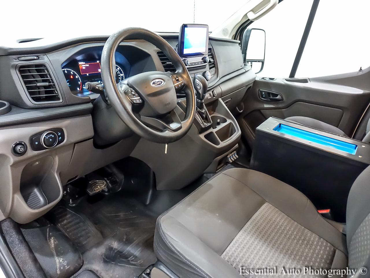 Ford Transit 250 Van Low Roof w/Sliding Pass. 130-in. WB 2020