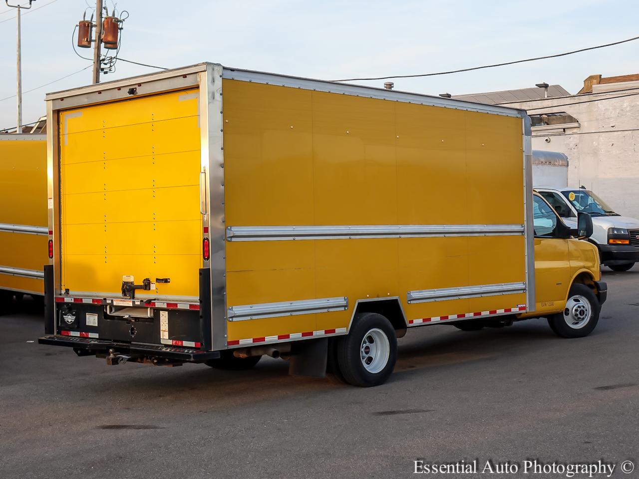 GMC Savana G3500 177 in. 2019