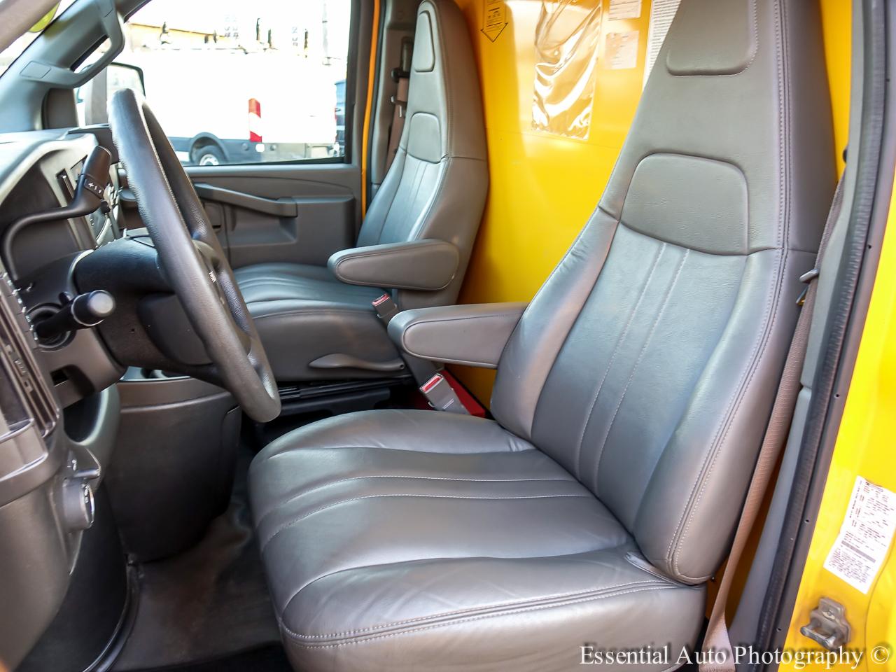 GMC Savana G3500 177 in. 2019